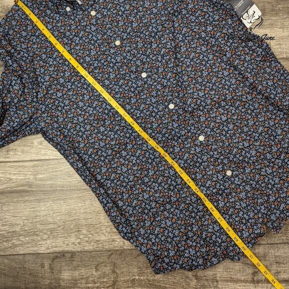St. John's Bay Floral Comfort Stretch Button Down Shirt Size M - Picture 4 of 5